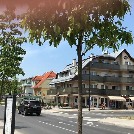 Relax Apartmenthouse Heviz Exterior photo
